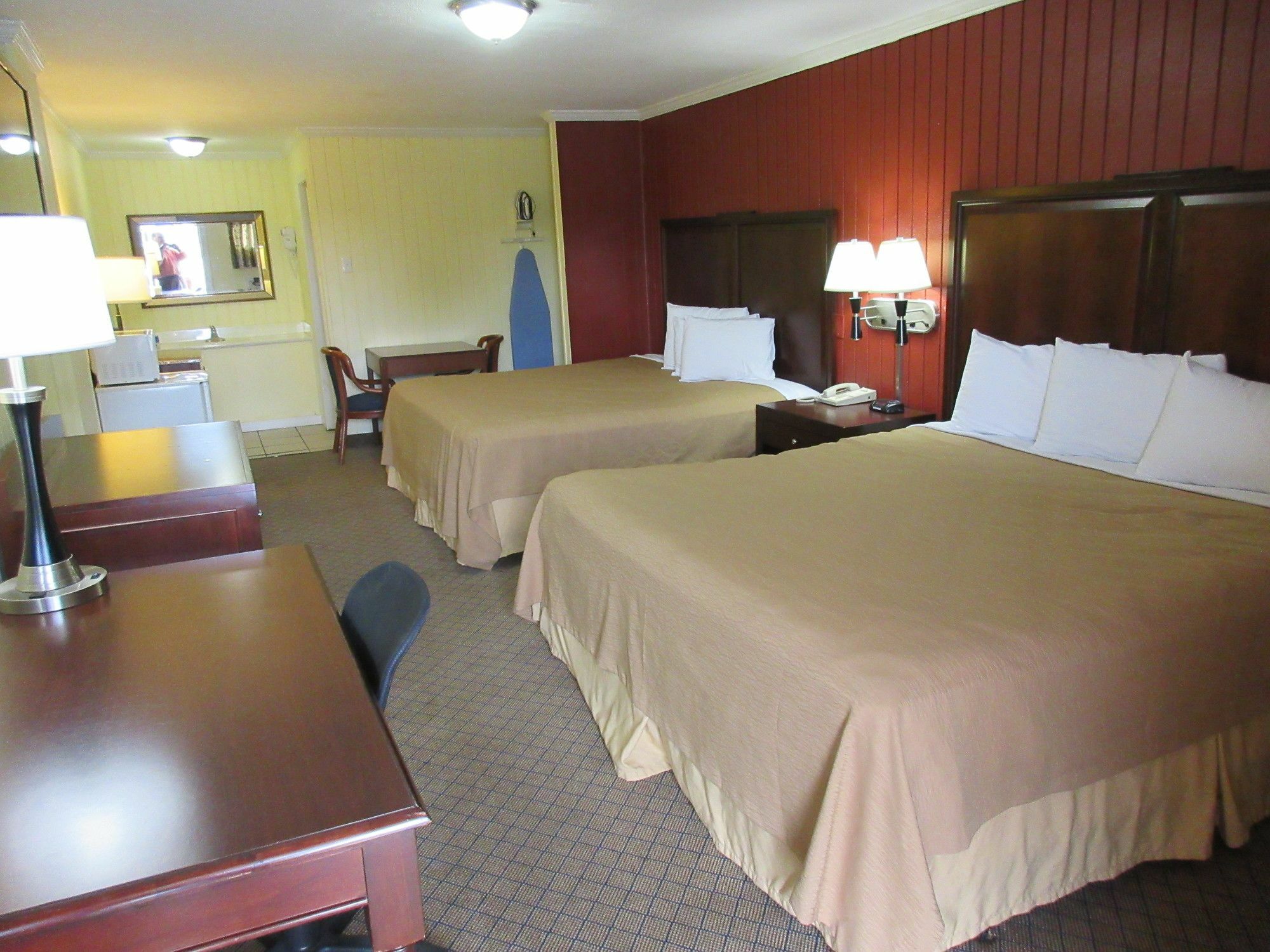קנזס סיטי Rodeway Inn מראה חיצוני תמונה