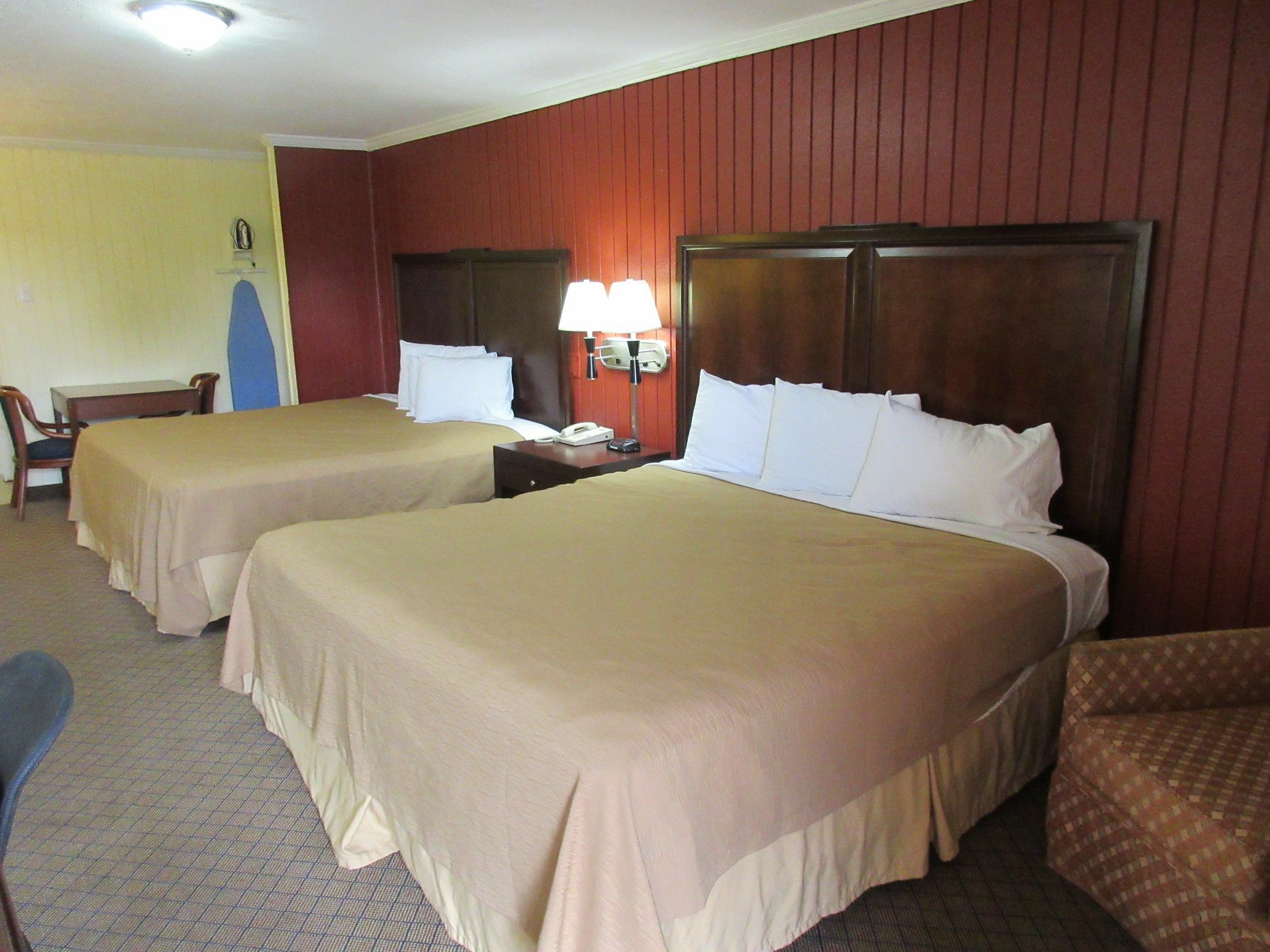 קנזס סיטי Rodeway Inn מראה חיצוני תמונה