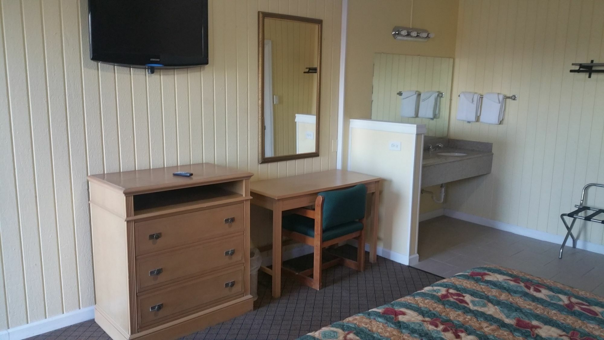 קנזס סיטי Rodeway Inn מראה חיצוני תמונה